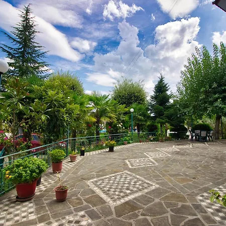 Parku I Palmave Gjirokastër