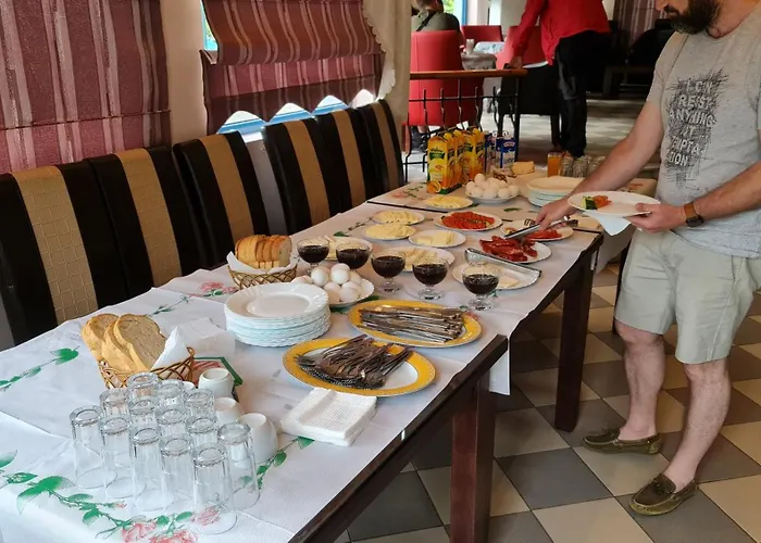 Parku I Palmave Gjirokaster